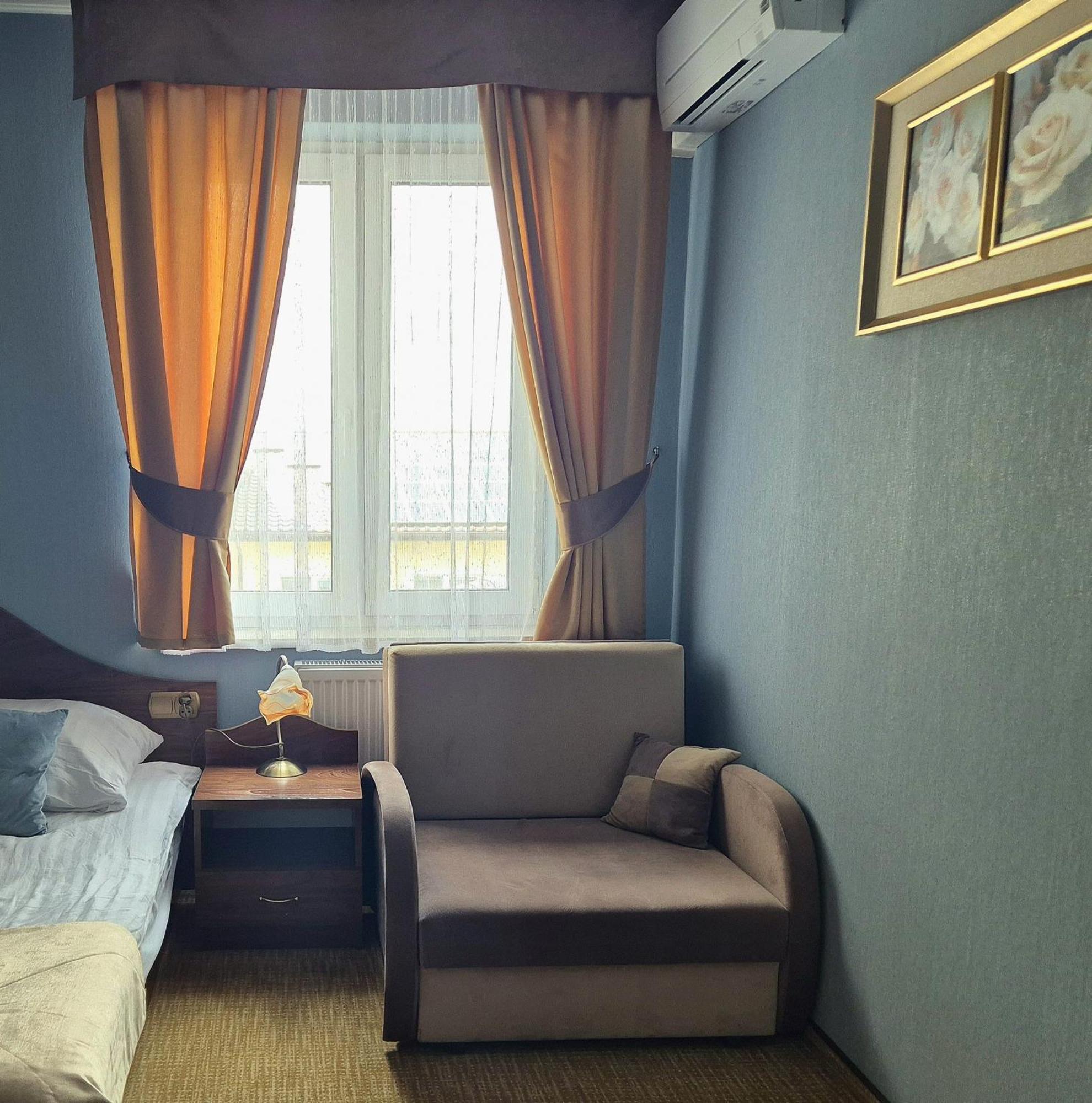 Dworek Nad Stawem & Laznia Piwna أوستروف مازوفيتسكا المظهر الخارجي الصورة